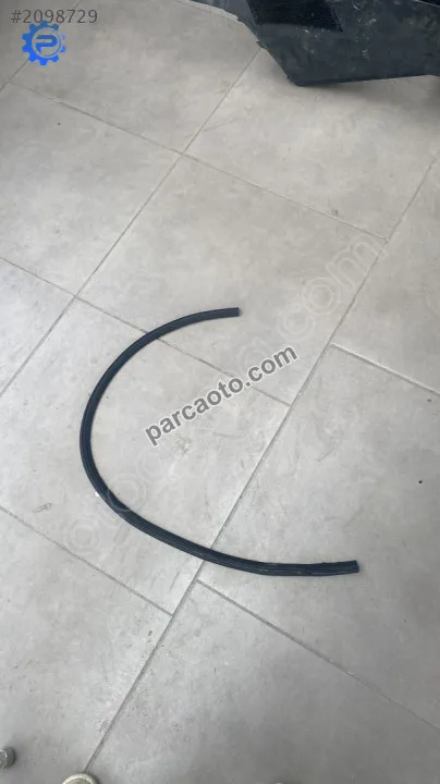 5H4839700A vw golf 8 kapı alt toz lastiği