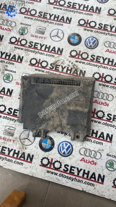5WA907318 vw golf 8 hibrit gerilim konvertörü üst kapağı