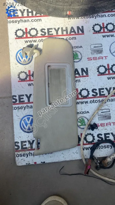 8D0857552E vw passat b5 sağ güneşlik