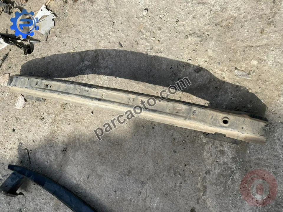 Volkswagen Caddy Tampon Demiri - Adana Seyhan