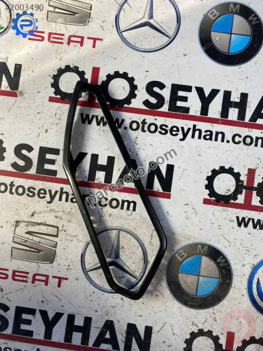 5NA854252 vw tiguan 2018 sağ arka iç açma kolu çerçevesi