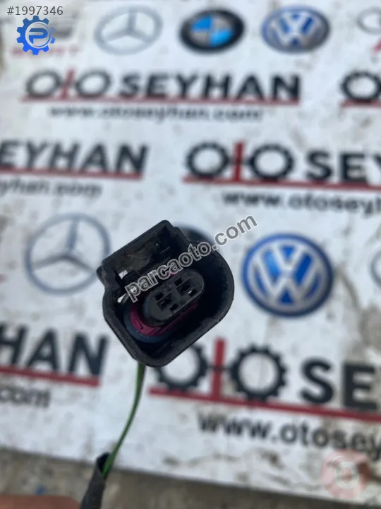 8K0973702 vw audi seat skoda hararet müşürü fişi soketi 8K0973702 vw audi seat skoda hararet müşürü fişi soketi