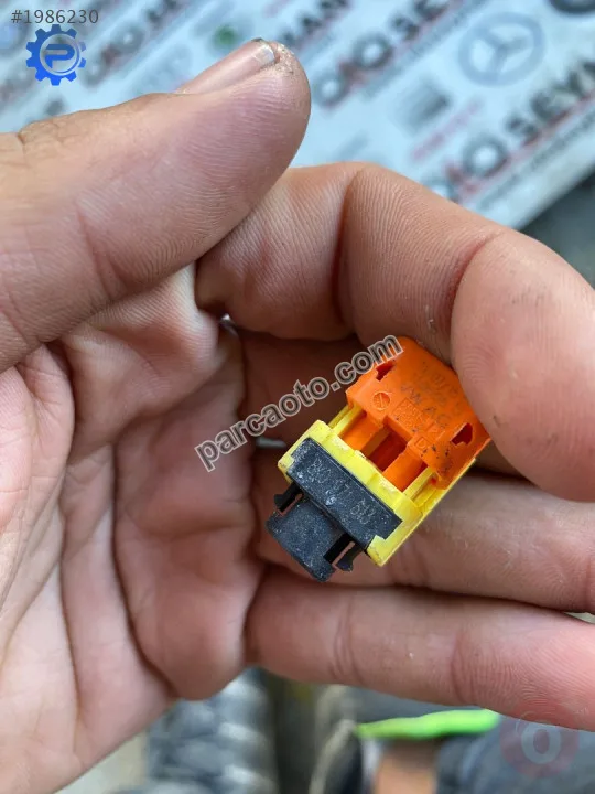 8K0971613 volkswagen audi seat skoda A3 airbag fiş soketi