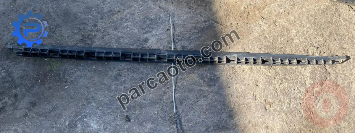 658853855 skoda kamiq 2021 sol marşbiyel kaplaması çıtası