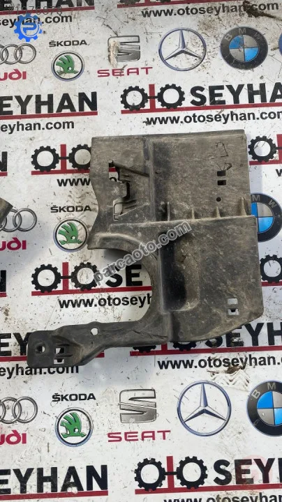 8V0825271 audi A3 sportback 2015 sol ön taban muhafaza