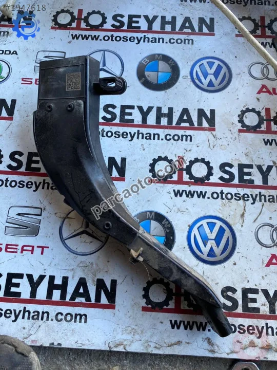 5Q0200059DQ audi A3 leon golf 1.2 tsi ön yakıt borusu koruyu