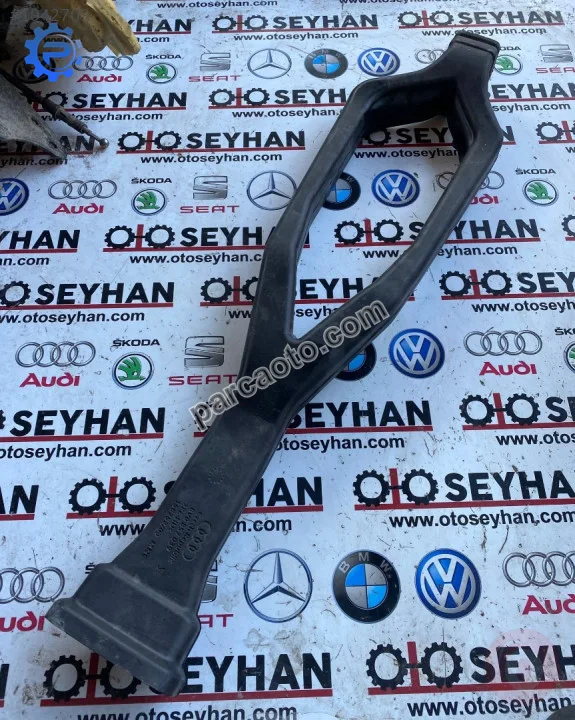 8V0857039 audi A3 2015 orta konsol arka havalandırma borusu