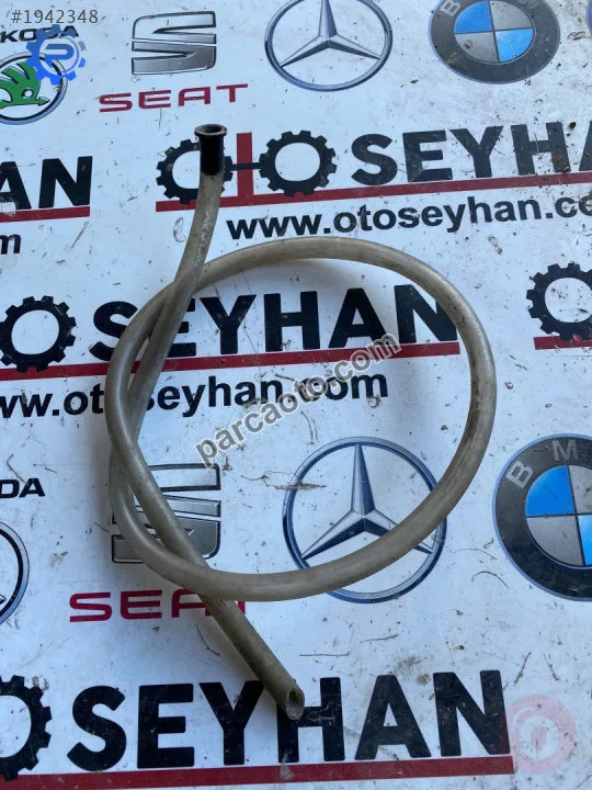8V0809937A audi A3 2015 depo kapağı yakıt tahliye hortumu