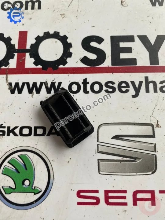 6K095787B vw caddy ibiza polo classic göğüs boş tuş kapağı
