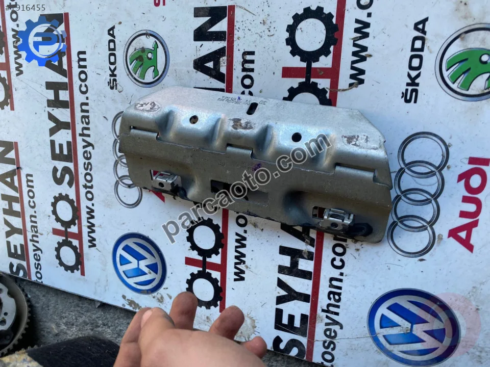 1K5858687A vw golf jetta 2008 tavan tutamağı bağlantı demiri