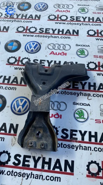 5N0805567E tiguan 2012 ön panel radyatör sacı kilit demiri