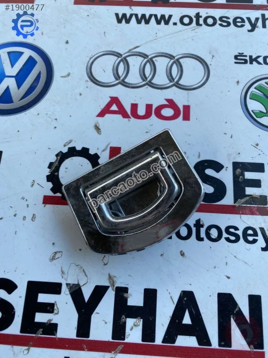 1J0864203D volkswagen jetta golf bora bagaj bağlana kancası