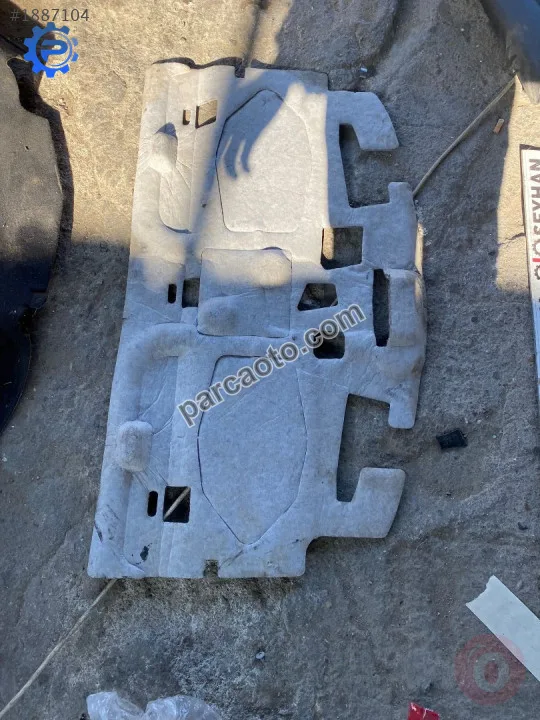 volkswagen jetta 2008 pandizot alt yalıtım halısı