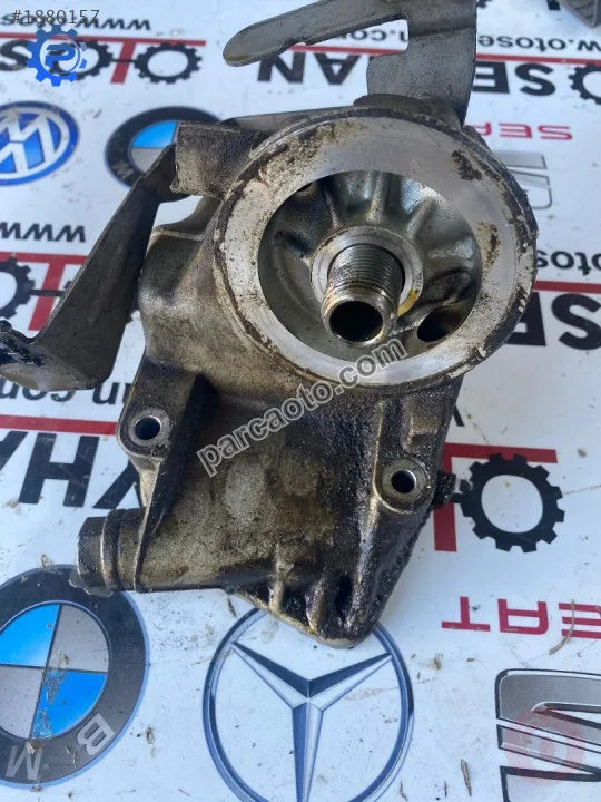 06A115417 volkswagen jetta 2008 1.6 bse yağ filtresi kütüğü