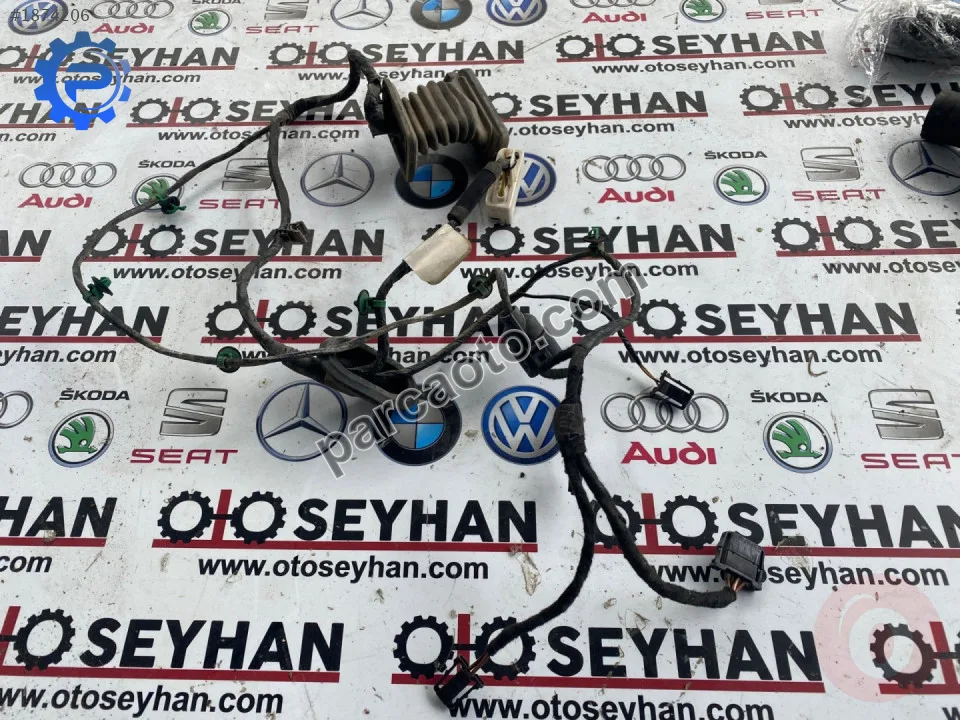 volkswagen jetta 2008 sağ arka kapı tesisatı