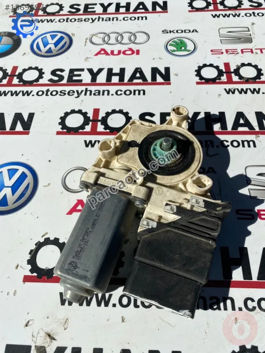 1K0959704P 05074687 jetta golf leon sağ arka kapı cam motoru