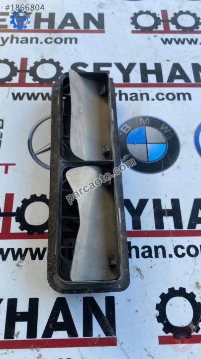 6V0819465B skoda kamiq fabia 2021 bagaj havalandırma kapağı