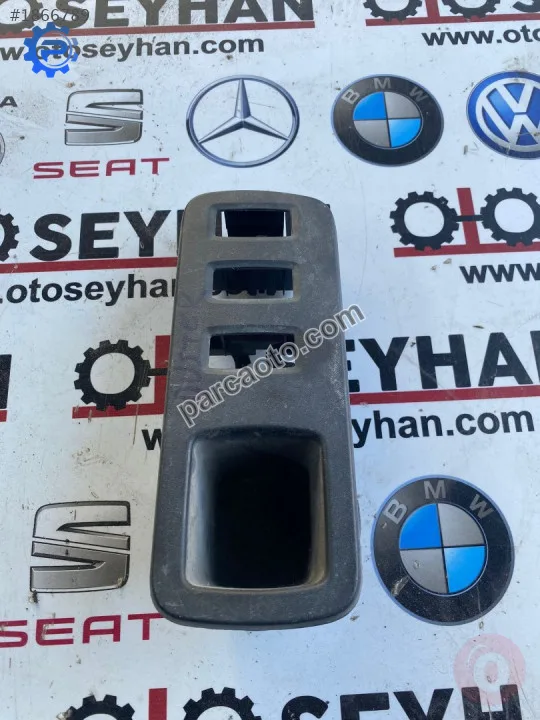 251638577R dacia duster göğüs orta tuş çerçevesi