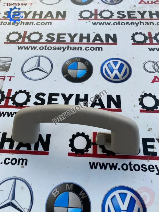 2G0857643 skoda kamiq polo 2021 sol arka tavan tutamağı