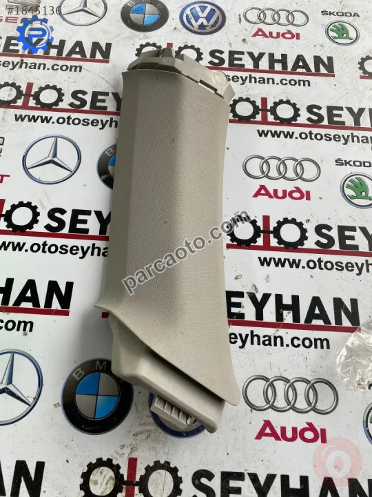 658867288 skoda kamiq 2021 sağ arka direk kaplaması