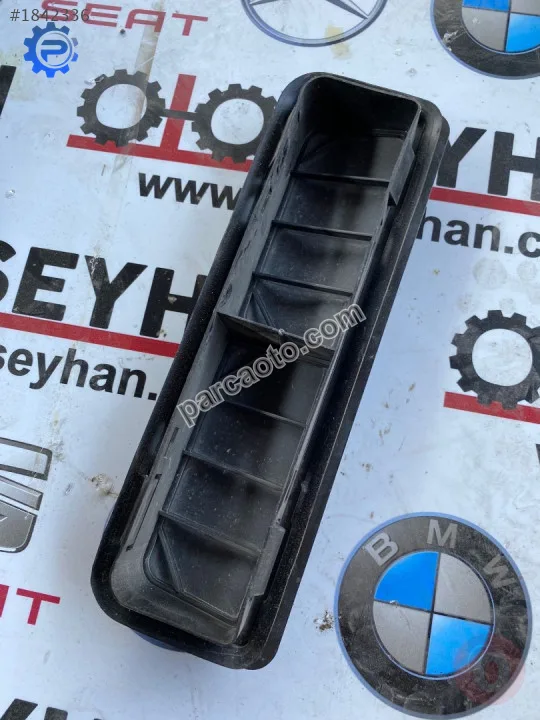 6V0819465B skoda kamiq fabia 2021 bagaj havalandırma kapağı