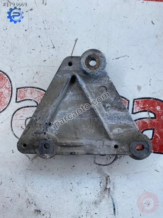55567209 opel insignia 14 klima kompresörü bağlantı braketi