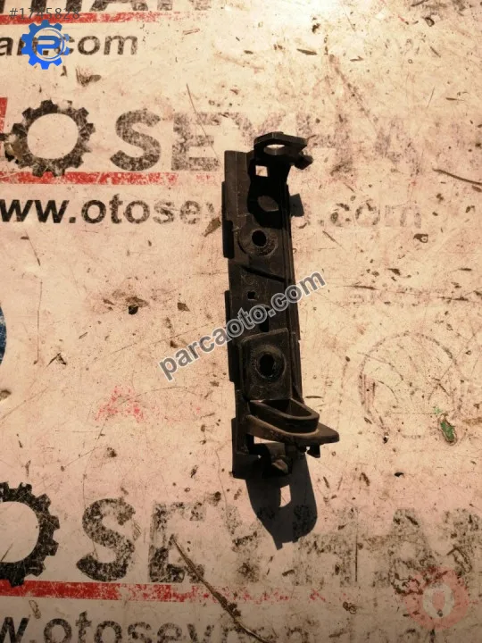 8W5807889 audi a4 2017 stop alt braketi sol
