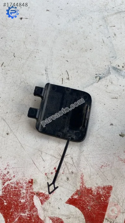 8W5807441 audi A4 B9 2016-19 arka tampon çeki demiri kapağı