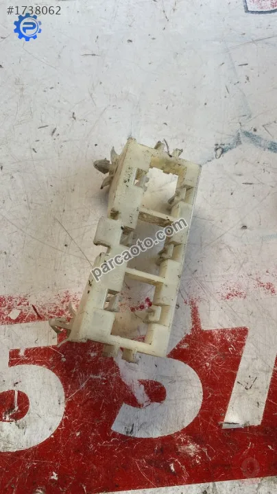 1J0937545G volkswagen bora tesisat röle tutucu braketi
