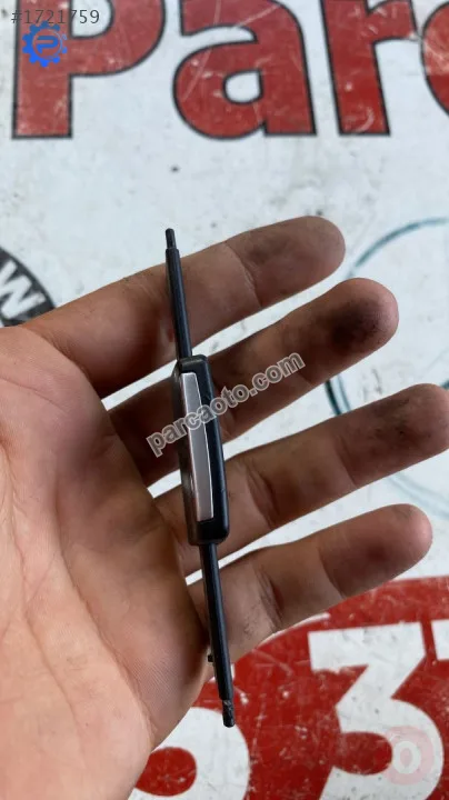 bmw X1 E84 göğüs sağ havalandırma ızgarası orta ayar çubuğu