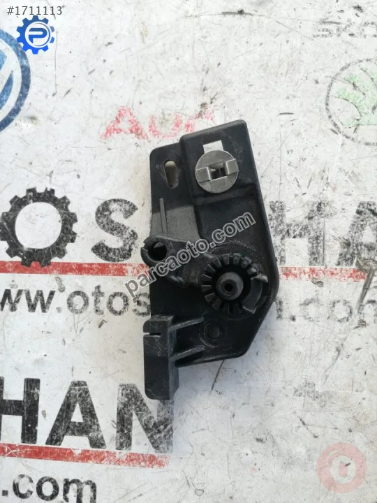 1J1823633 volkswagen bora kaput açma kolu mandalı yuvası