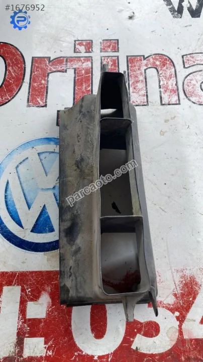 5P0805971 seat leon 2010 ön panel hava girişi kanalı