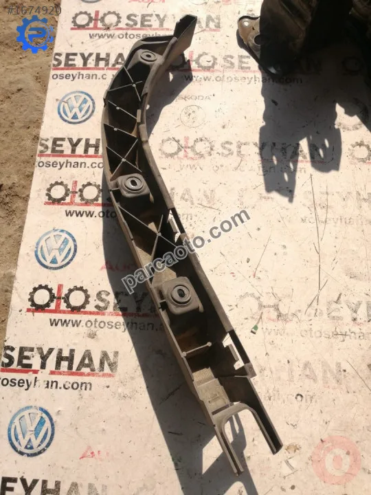 1P0807864 seat leon 2010 arka tampon braketi sağ