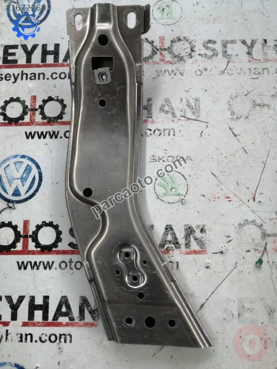 1K1858783B audi a3 2010 göğüs bağlantı demiri