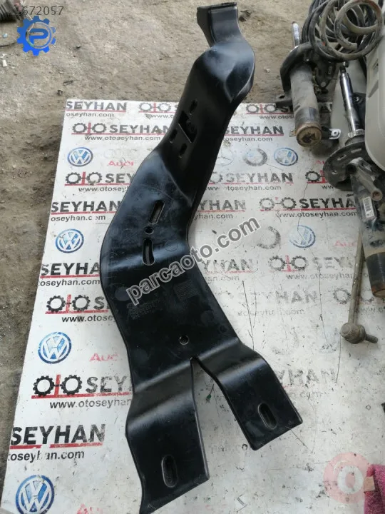 1K0819805D audi a3 2010 sol arka ayak havalandırma kanalı