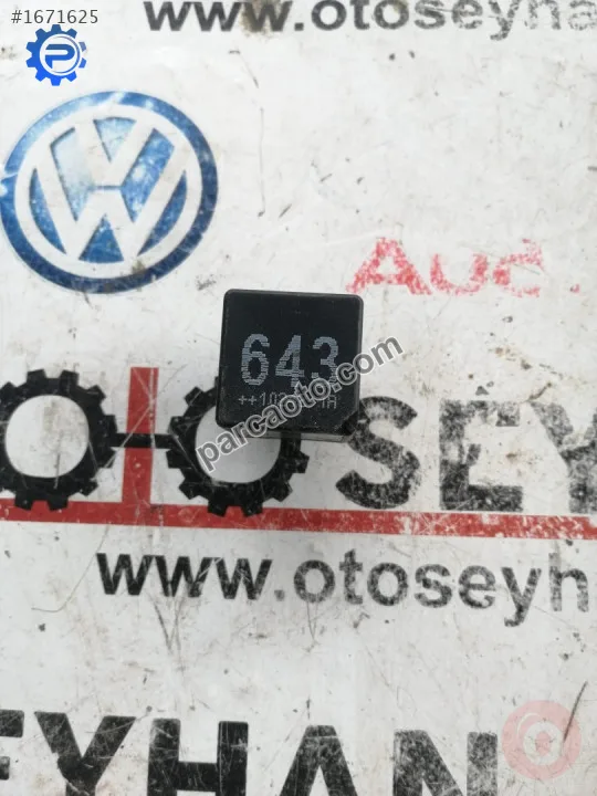 8K0951253 volkswagen audi seat skoda 643 nolu röle
