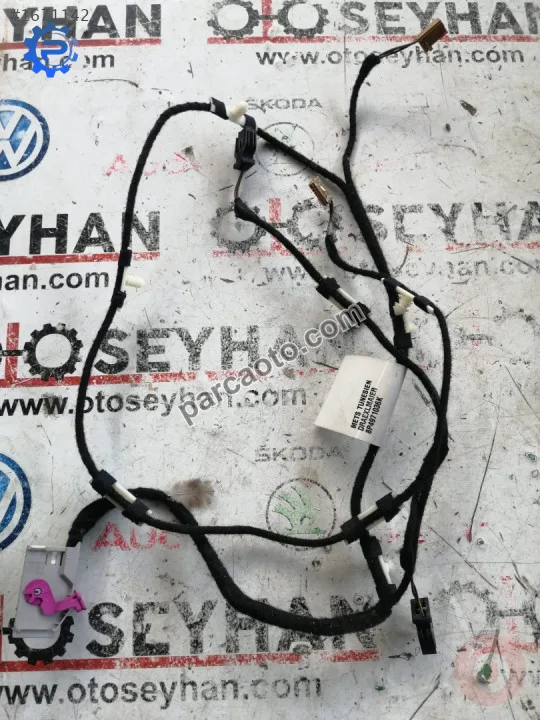 8P4971036K audi a3 2010 sağ ön kapı kartonu tesisatı