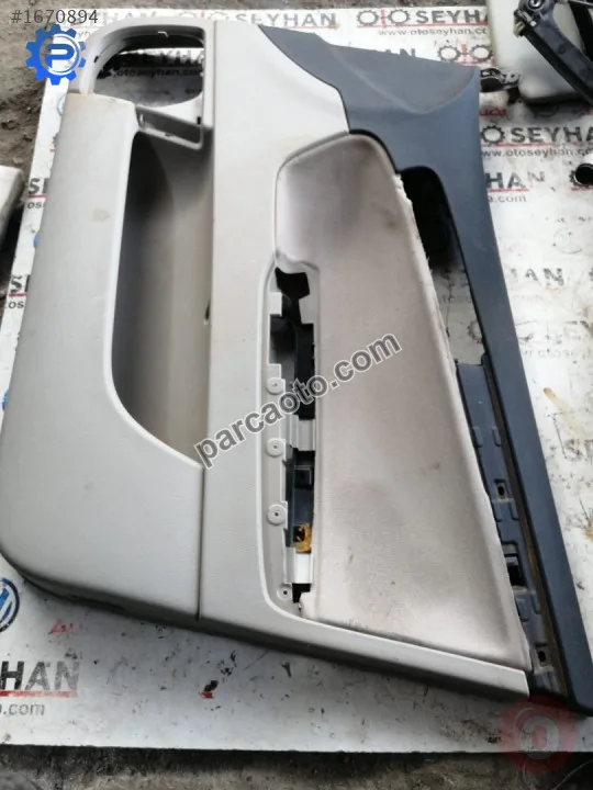Audi a3 2010 sağ ön kapı kartonu