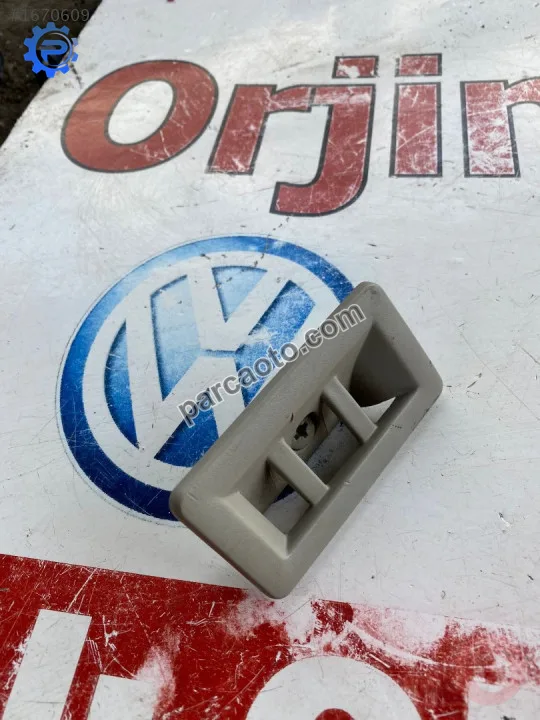 8E0819276A audi A3 2010 sağ ön ayak havalandırma ızgarası