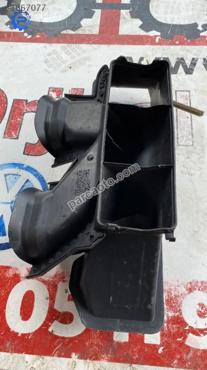 8P1819409 audi A3 göğüs kalorifer üst hava dağıtım kanalı