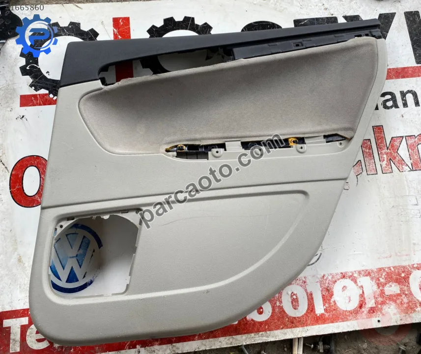 audi A3 sportback 2010 sağ arka kapı kartonu döşemesi