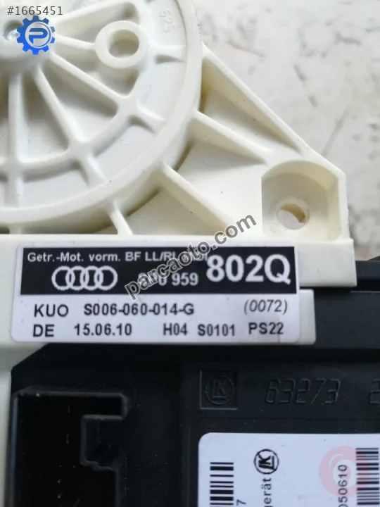 8P0959802Q audi a3 2010 sağ ön kapı cam motoru