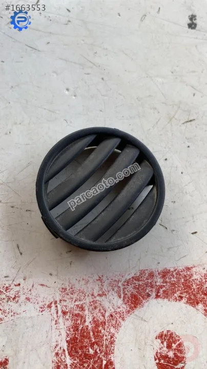 8P0819793B audi A3 sol göğüs üst yan havalandırma ızgarası
