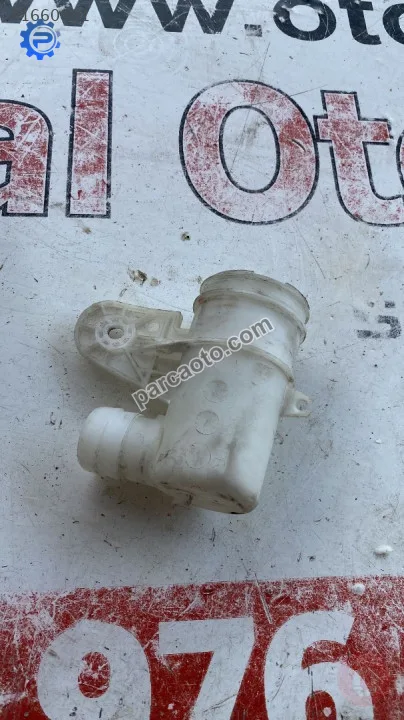 audi a3 golf jetta caddy silecek su dolum ağzı