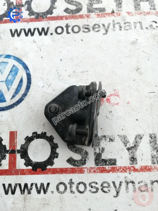 5P9827435 seat leon 2010 bağaj amortisörü yuvası kulağı
