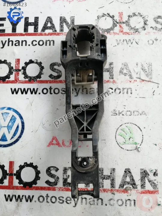 Seat leon 2009 sağ ön kapı açma kolu braketi