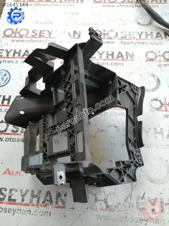 1K1941397A vw jetta 2009 konfor beyni iç siğorta kutusu