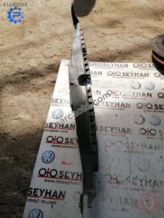 MN123570 mitsubishi l200 2014 göğüs havalandırma kanalı