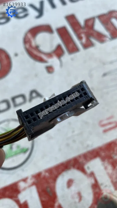 6913630 bmw X5 E70 tesisat fiş soketi 26 giriş 6913630 bmw X5 E70 tesisat fiş soketi 26 giriş