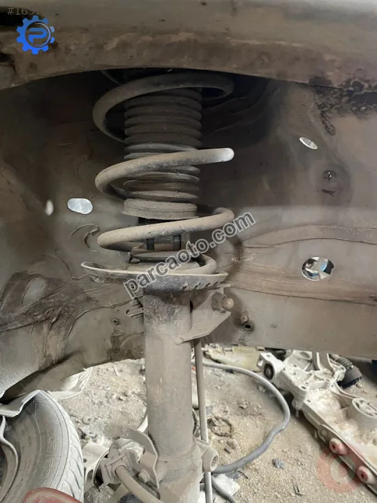 volkswagen jetta 2009 sağ ön amortisör